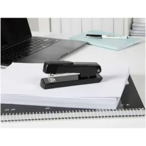 010108BK-Rexel Meteor Half Strip Metal Stapler 20 Sheet - Black(12)
